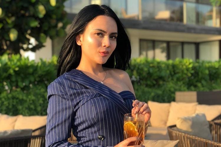 Instagram.com/anggitasari612