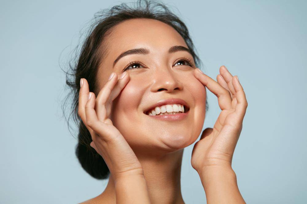 Shutterstock/puhhha