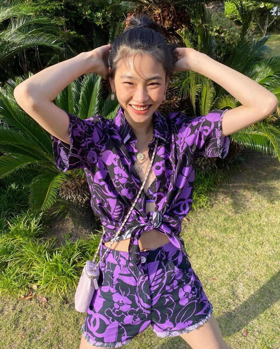 instagram.com/hoooooyeony