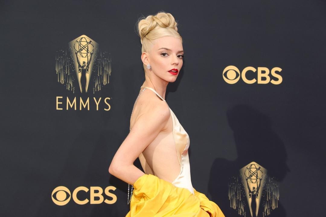Gaya Terbaik Para Seleb di Karpet Merah Emmy Awards 2021