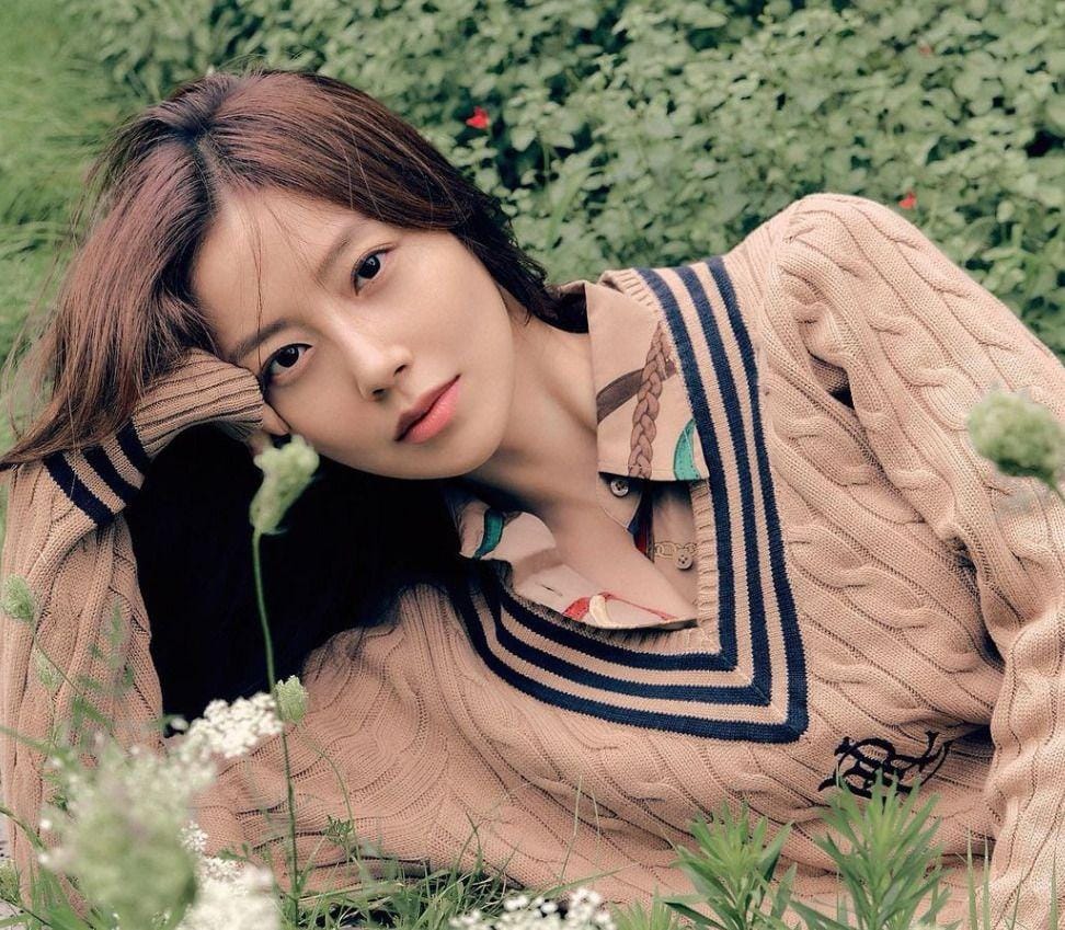 Instagram.com/moonchaewon_official