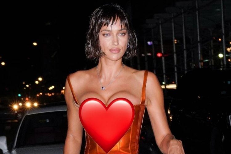 Irina Shayk Pakai Baju Terlalu Ketat di Jalanan, Bikin Salfok