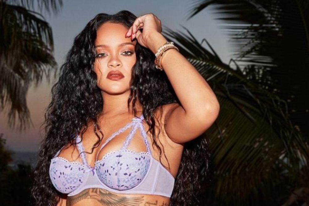 7 Makeup Look Rihanna yang Paling Ikonik