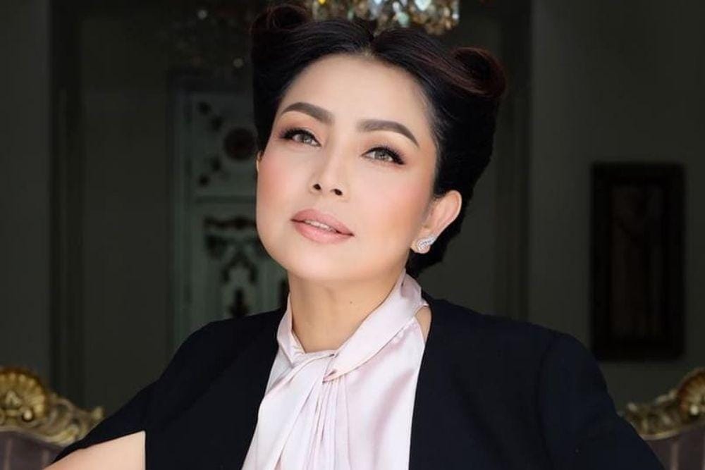 instagram.com/mayangsari_officia