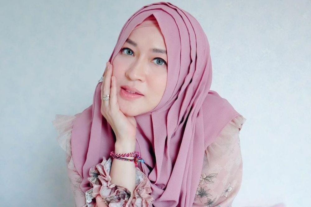 instagram.com/okieagustina_