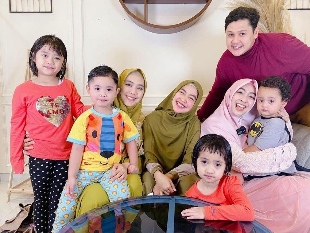 Instagram.com/riaricis1795