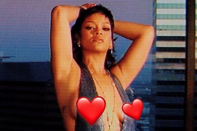 Rihanna Bocorkan Gaya Seksinya untuk Savage X Fenty Show