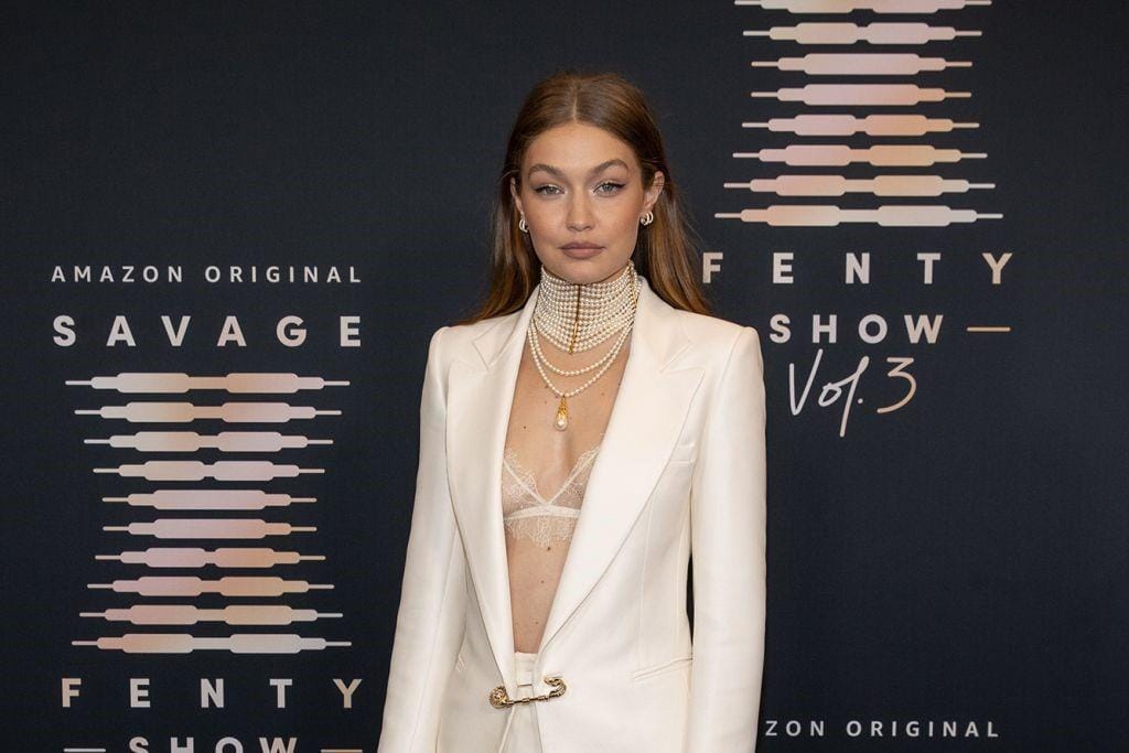 Gaya Seksi Para Seleb di Savage x Fenty Show Vol. 3 Milik Rihanna