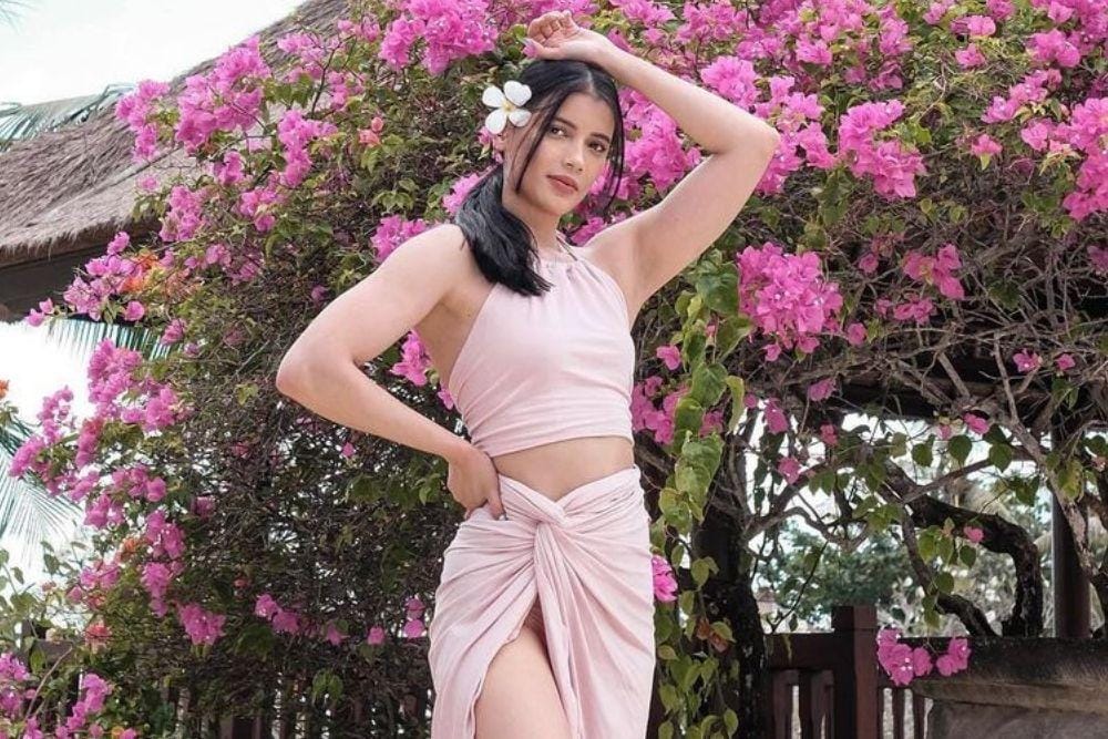 instagram.com/sabrinachairunnisa_