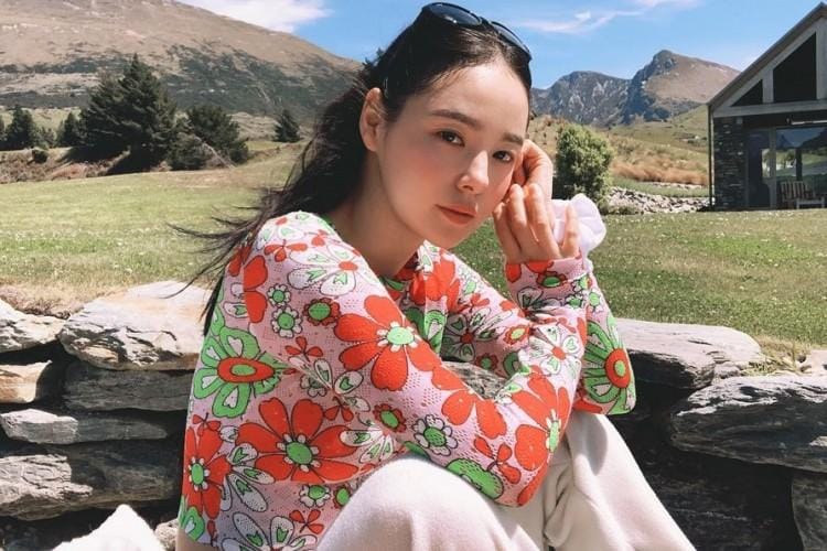 Siap Jadi Ibu! Begini Potret Modis Min Hyo Rin di Media Sosial