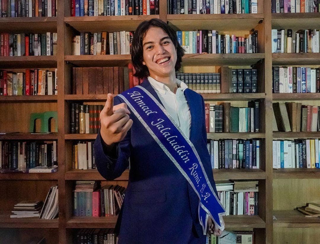 instagram.com/elelrumi/