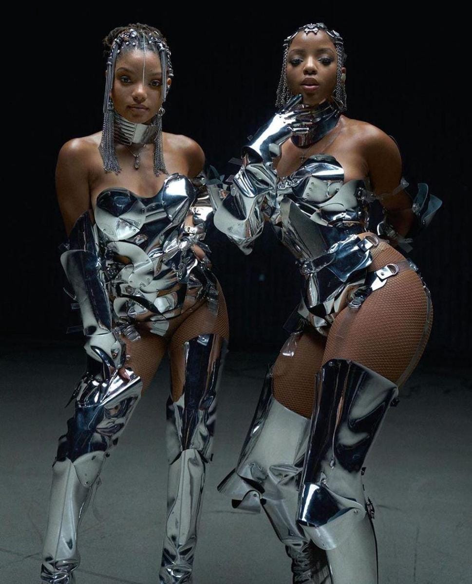 crfashionbook.com