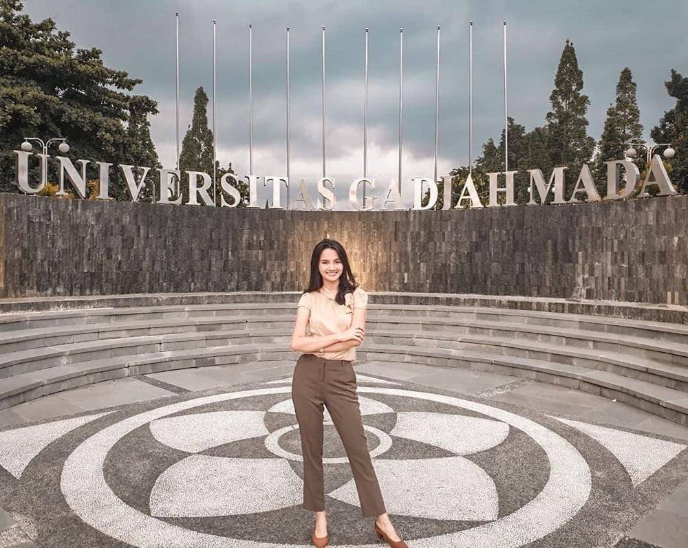Instagram.com/sabrinaanggraini