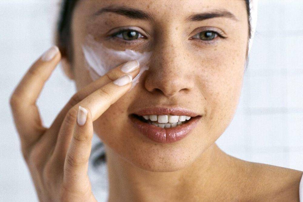 Rekomendasi Eye Cream Untuk Remaja/ marthastewart.com