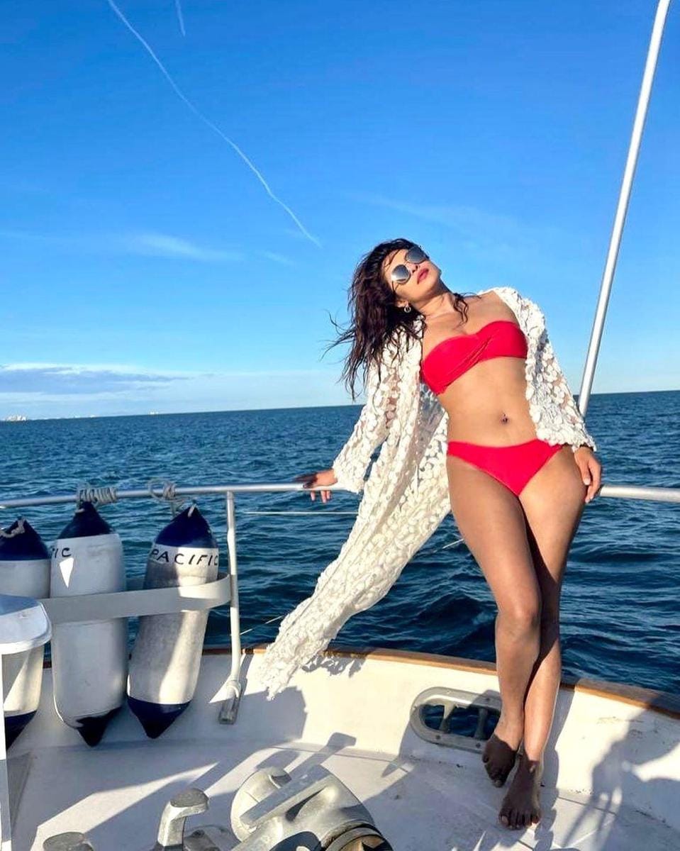 instagram.com/priyankachopra