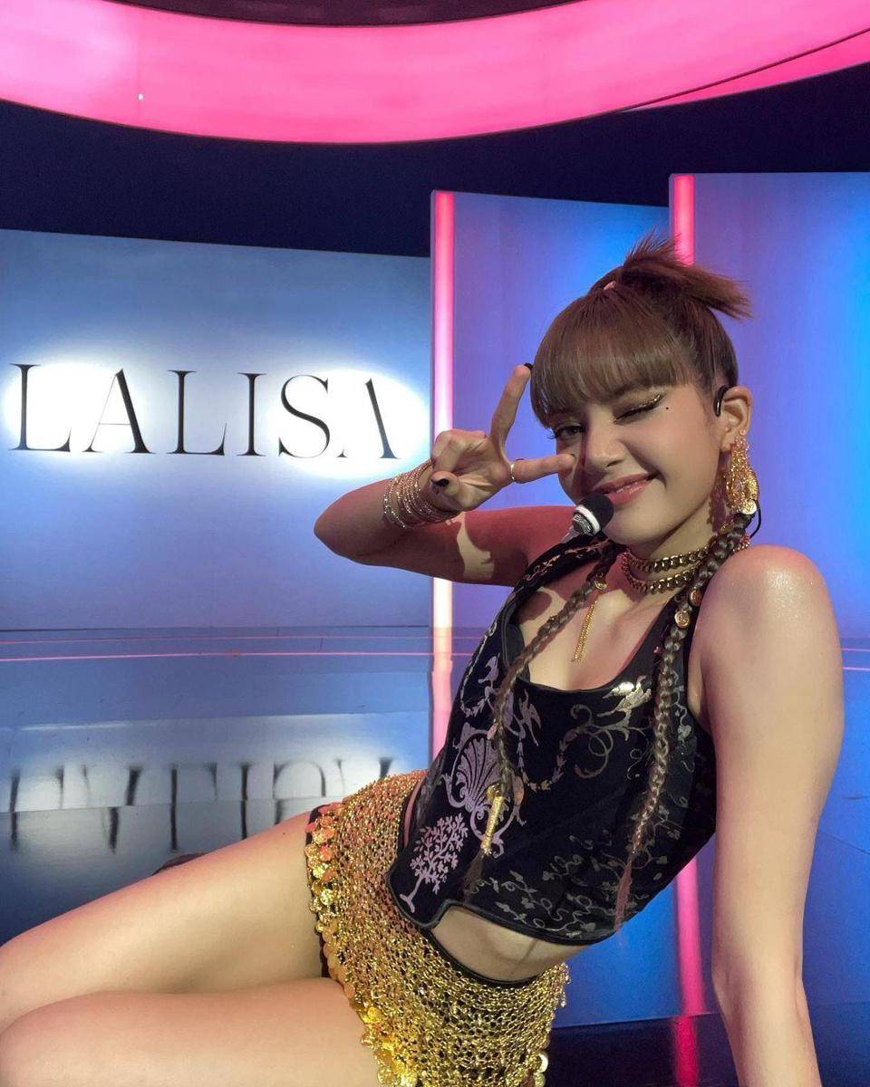 instagram.com/lalalalisa_m