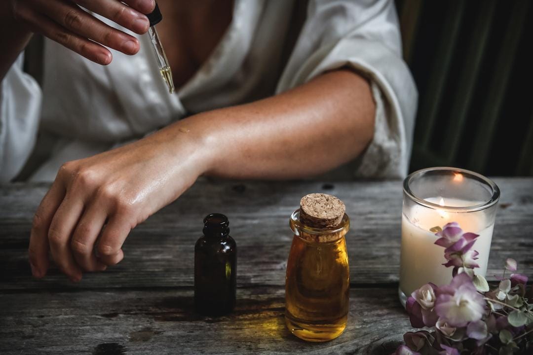 Bikin Sehat dan Awet Muda, 10 Manfaat Jojoba Oil untuk Kecantikan
