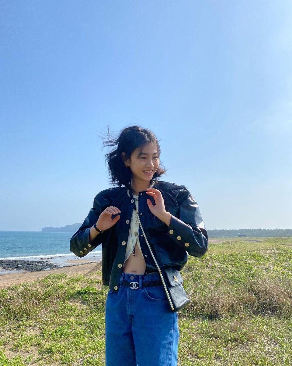instagram.com/hoooooyeony