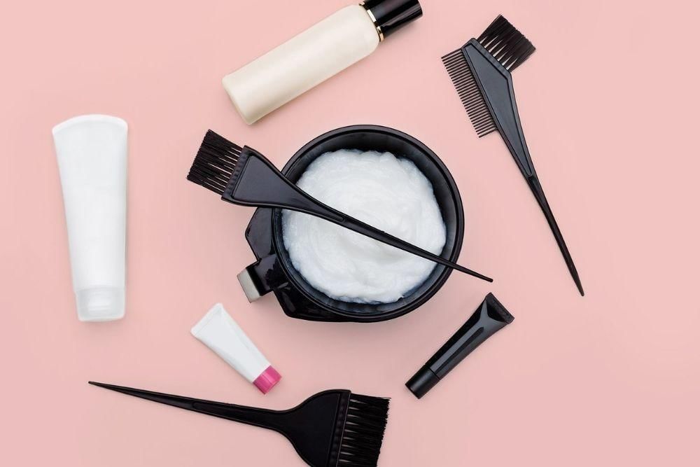 Cara Mewarnai Rambut Sendiri di Rumah/ goodhousekeeping.com