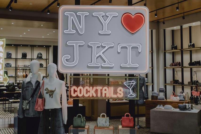 Butik Coach Senayan City Hadirkan Tampilan Jendela yang Ikonik!