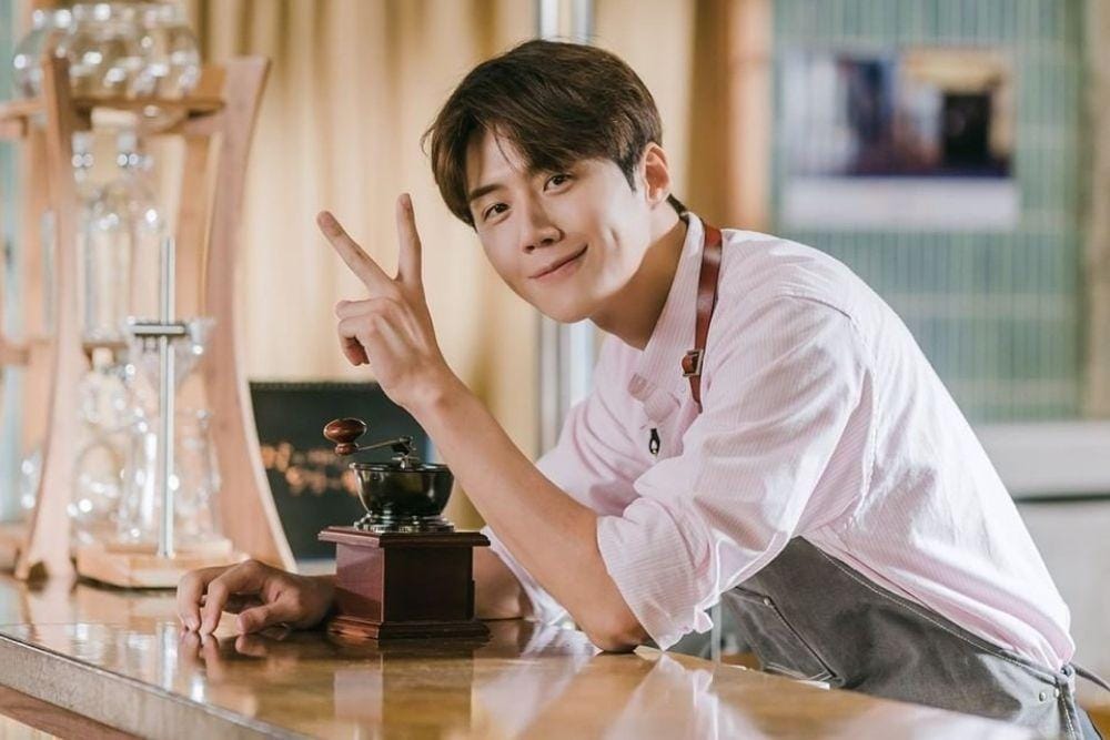 instagram.com/theswoonnetflix