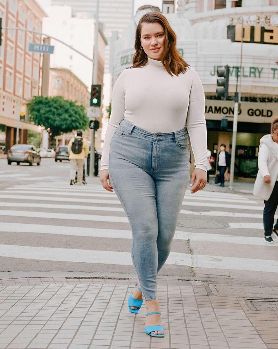 instagram.com/taralynn