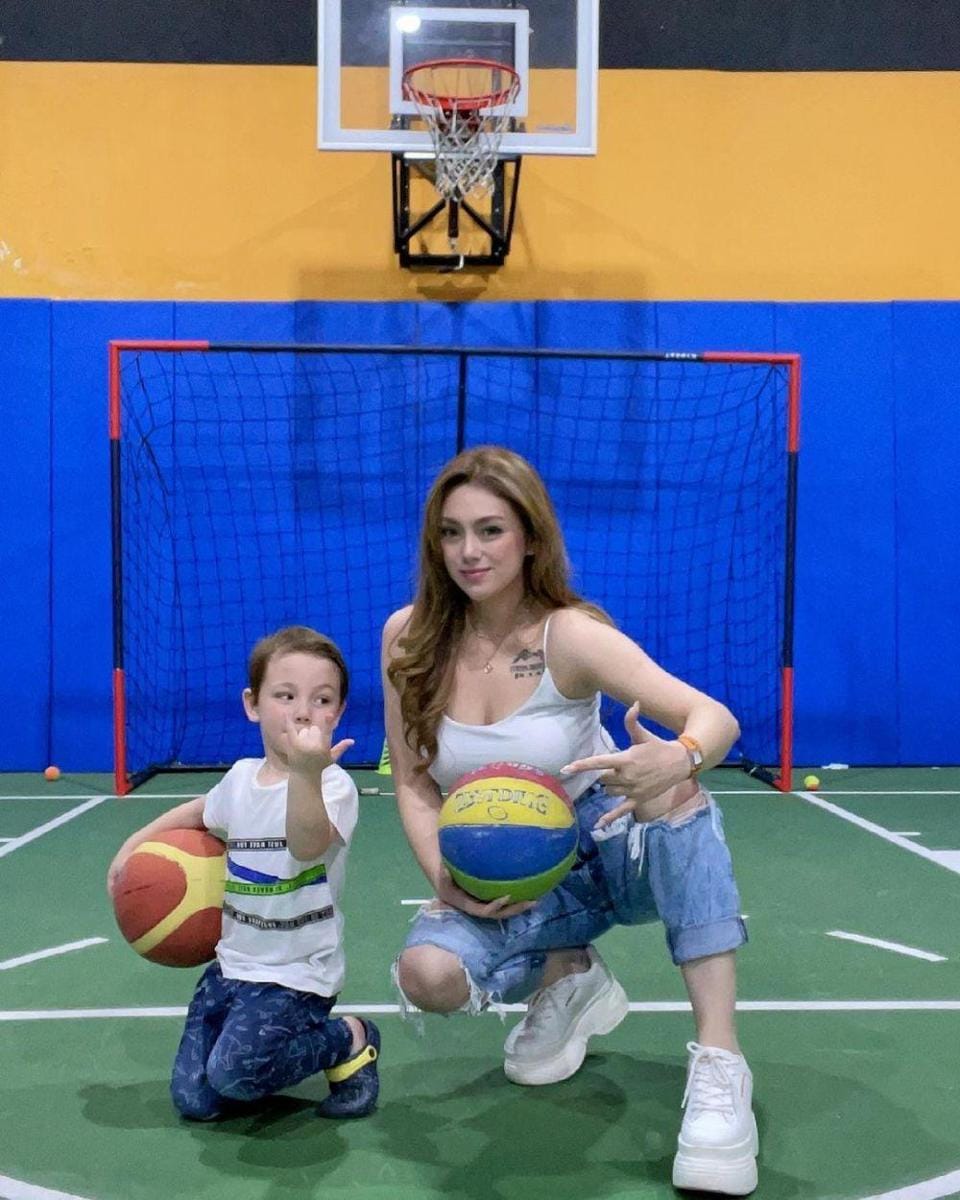 Instagram.com/celine_evangelista