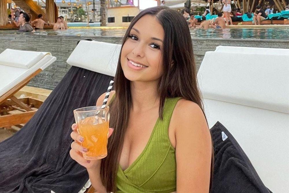 instagram.com/ria.travelwithmeri