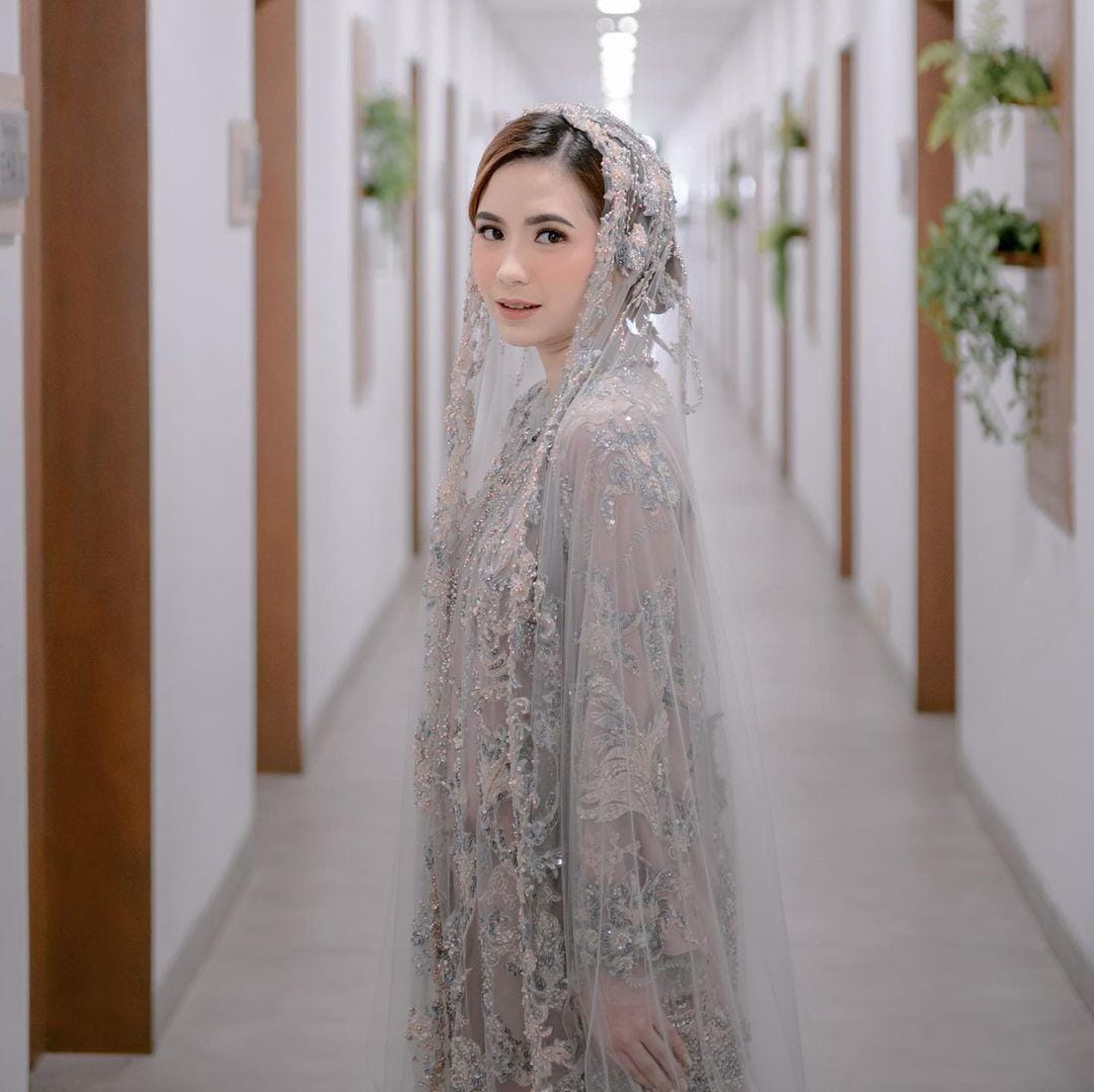 instagram.com/ashzahrantiara