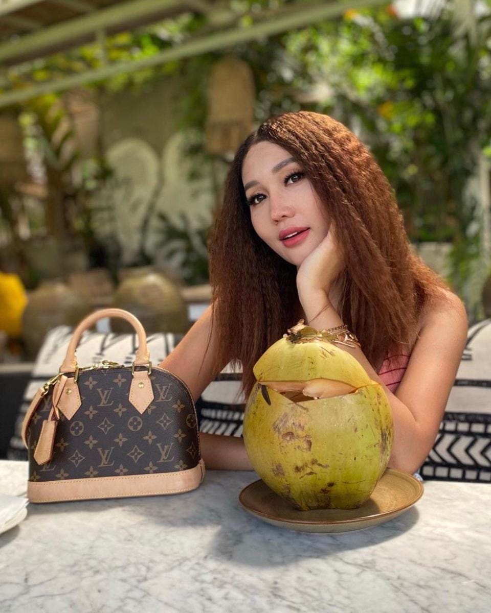 instagram.com/lucintaluna_manjalita