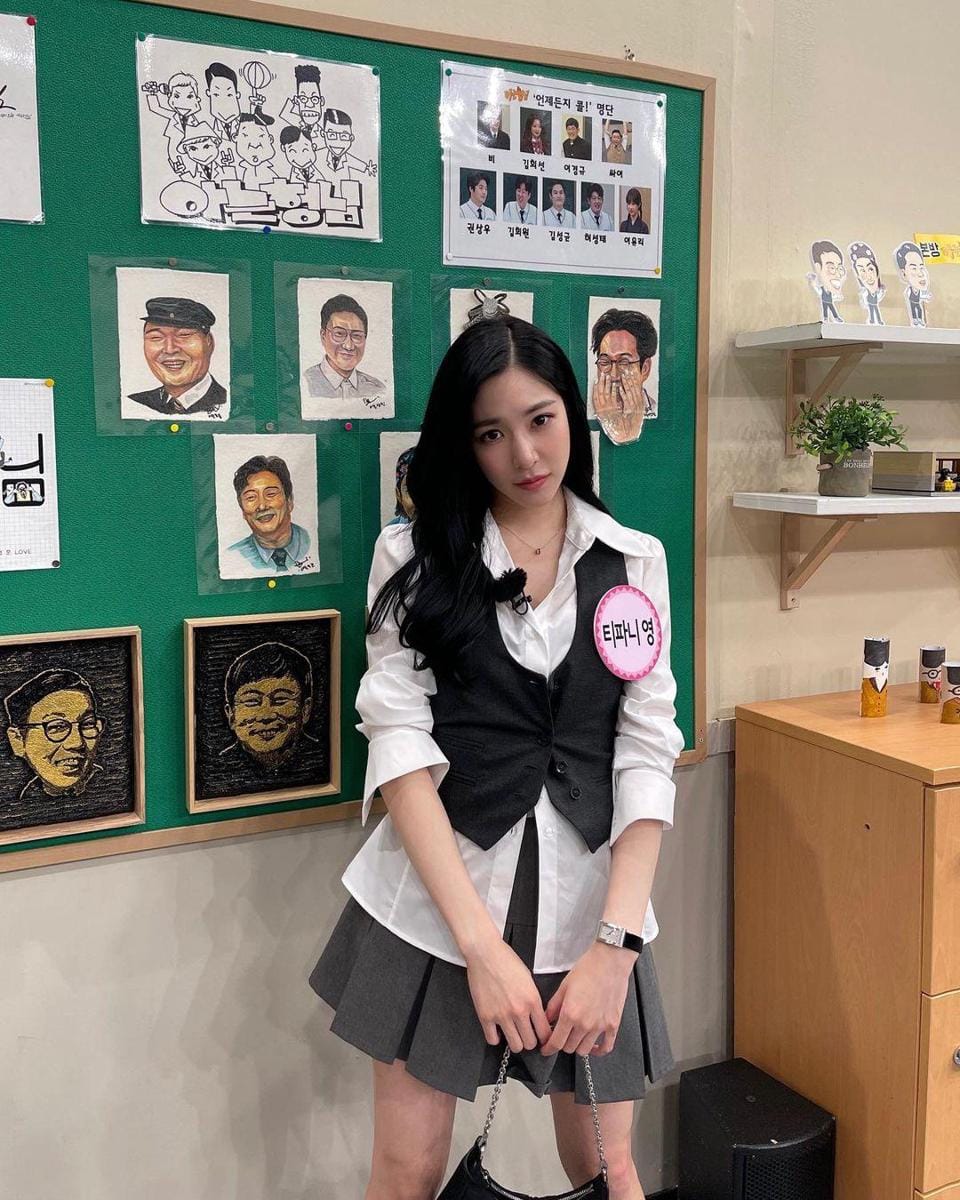 instagram.com/tiffanyyoungofficial