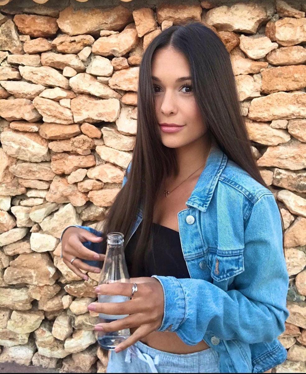 instagram.com/ria.travelwithmeri