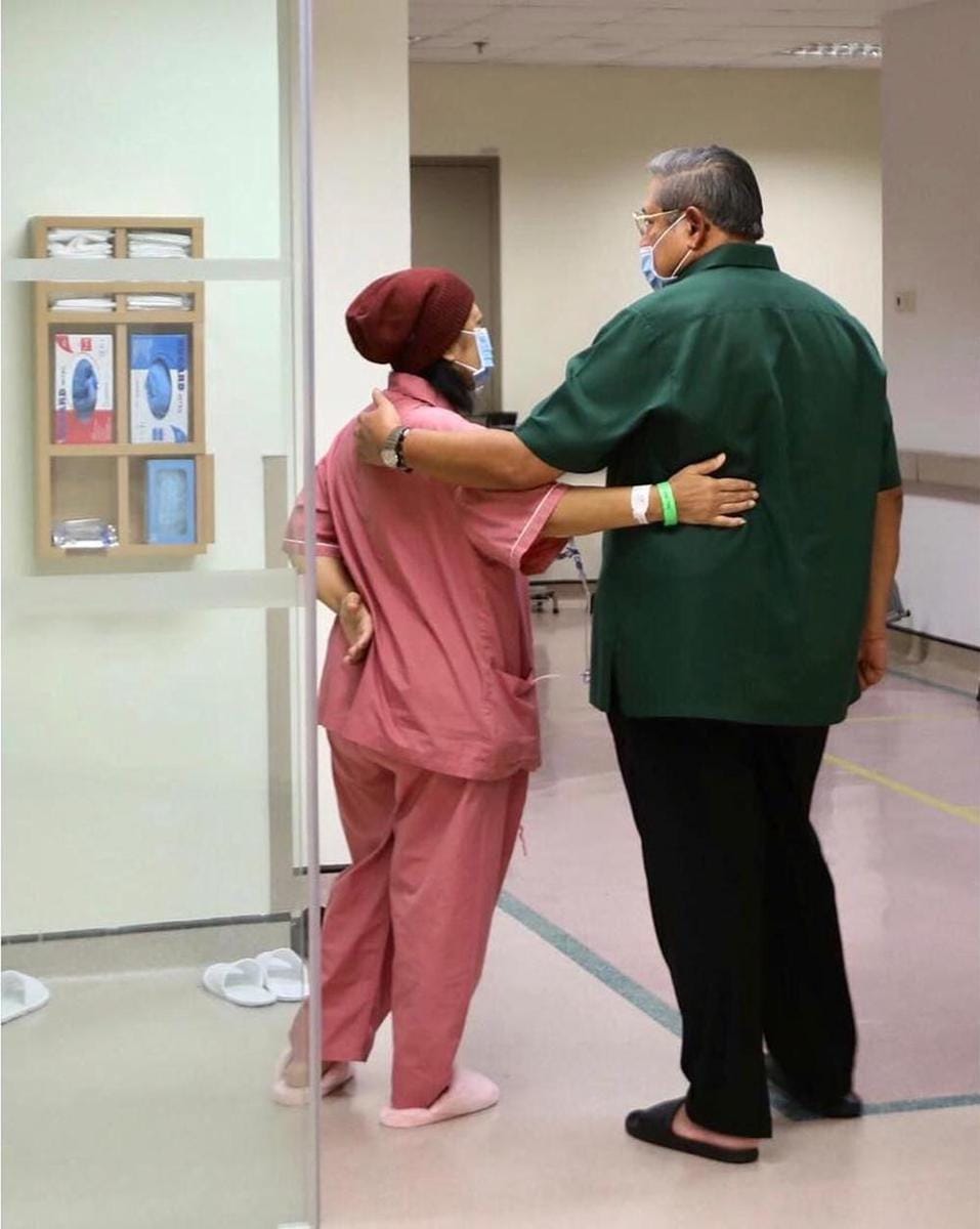 Instagram.com/aniyudhoyono