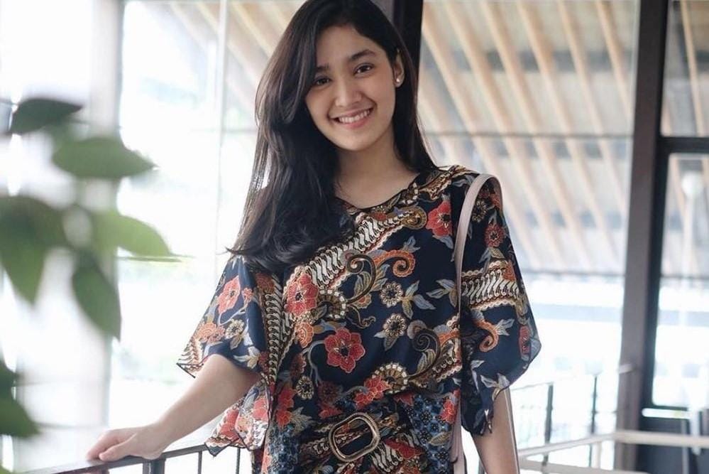 Rekomendasi Model Batik Perempuan untuk Outfit Kerja