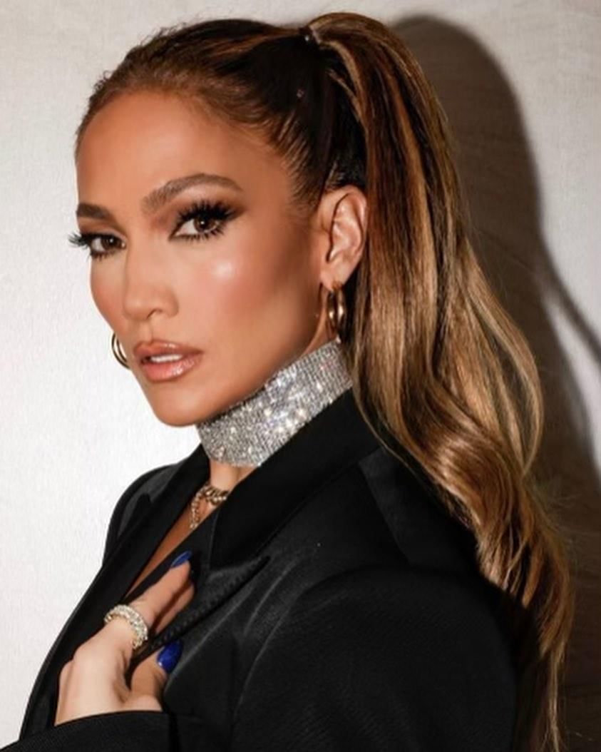 instagram.com/jlo