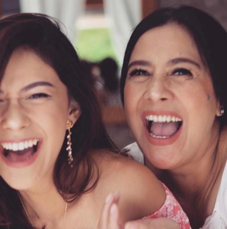 Instagram.com/lydiakandou_