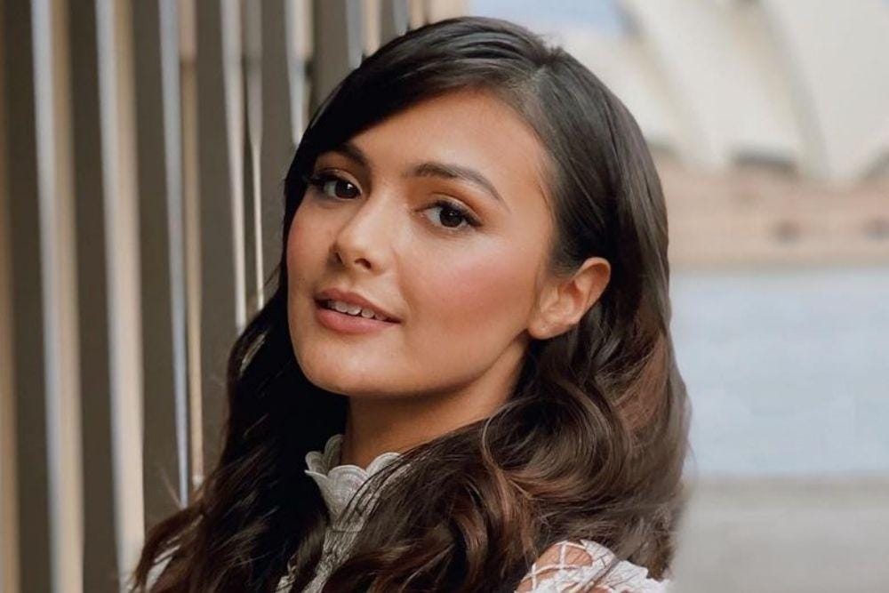 instagram.com/amandarawles