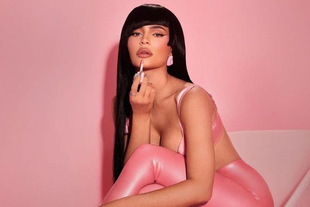 Ini 5 Cara Menggunakan Lipstik Agar Bibir Terlihat Penuh