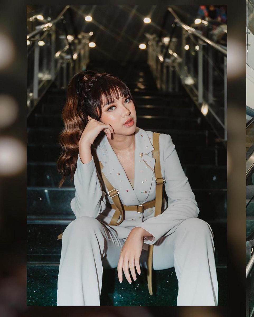 instagram.com/tiaraandini