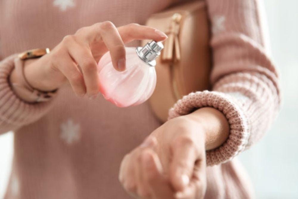 Mengenal Piramida Aroma, Tingkat Wangi Parfum yang Wajib Diketahui