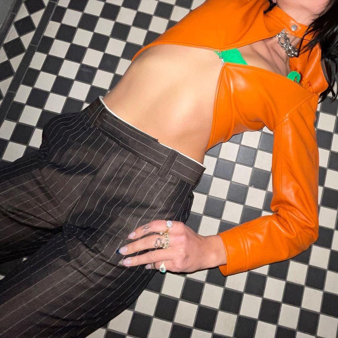 instagram.com/dualipa