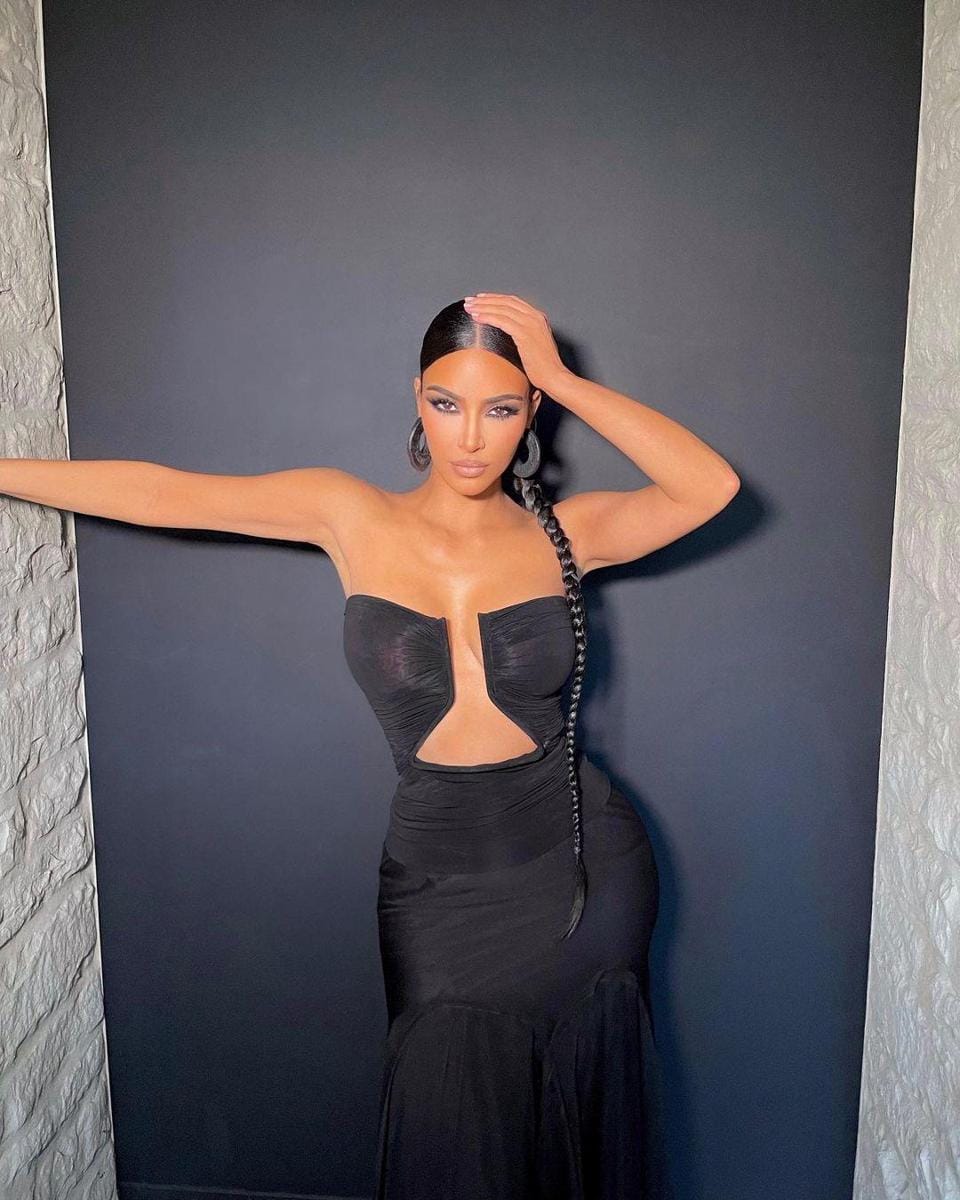 instagram.com/kimkardashian