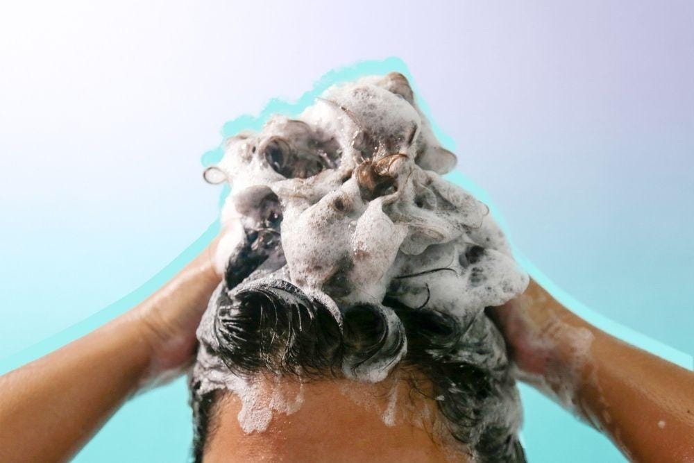 Tips Mengatasi Rambut Lepek dan Bau, health.com