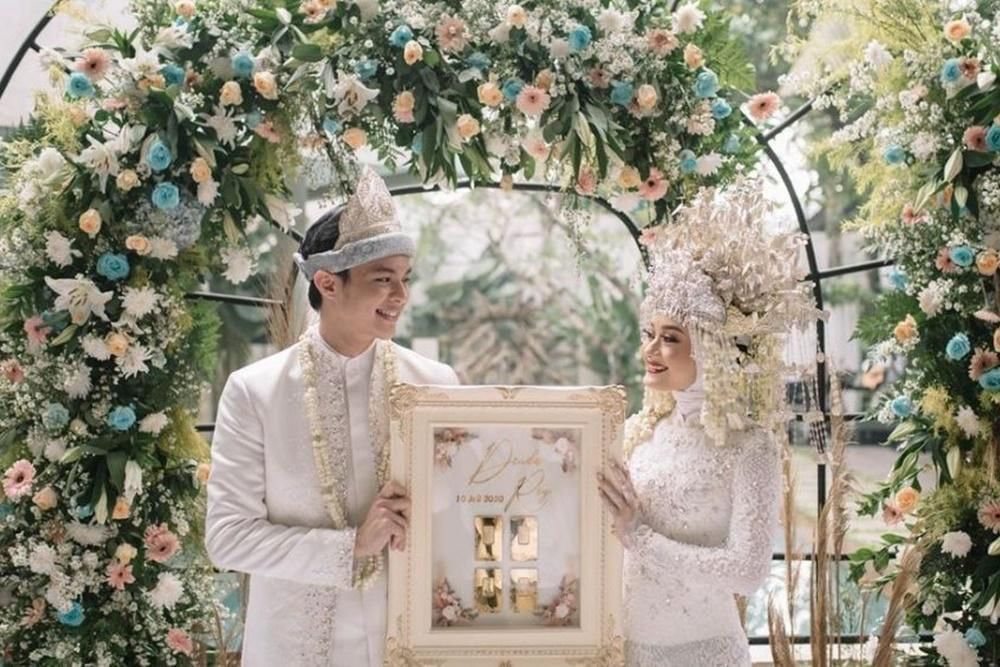 Instagram.com/dindahw, imagenic