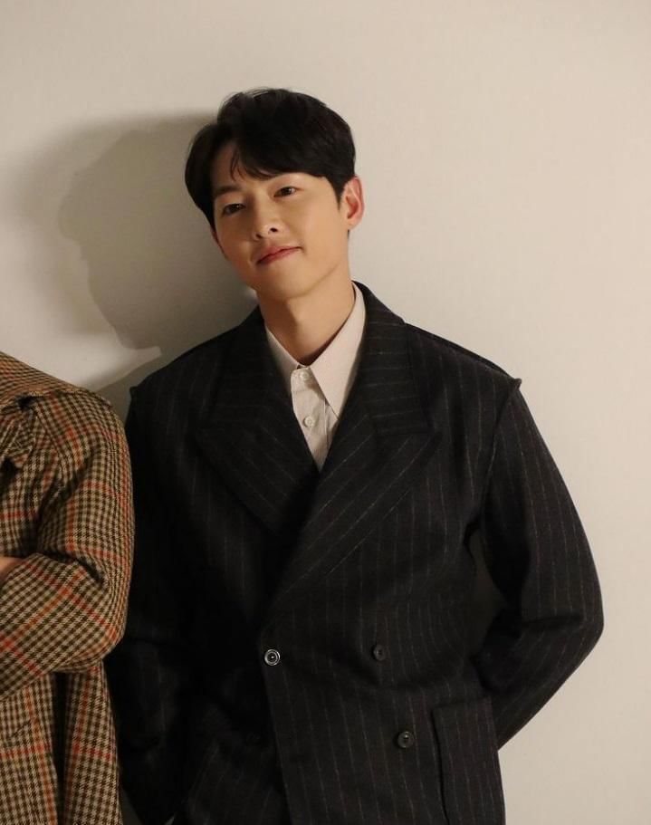 instagram.com/hi_songjoongki