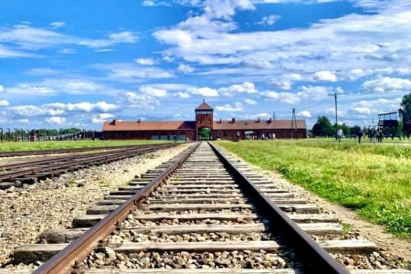 Instagram.com/unordinarytraveller