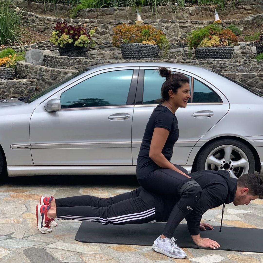 instagram.com/priyankachopra/