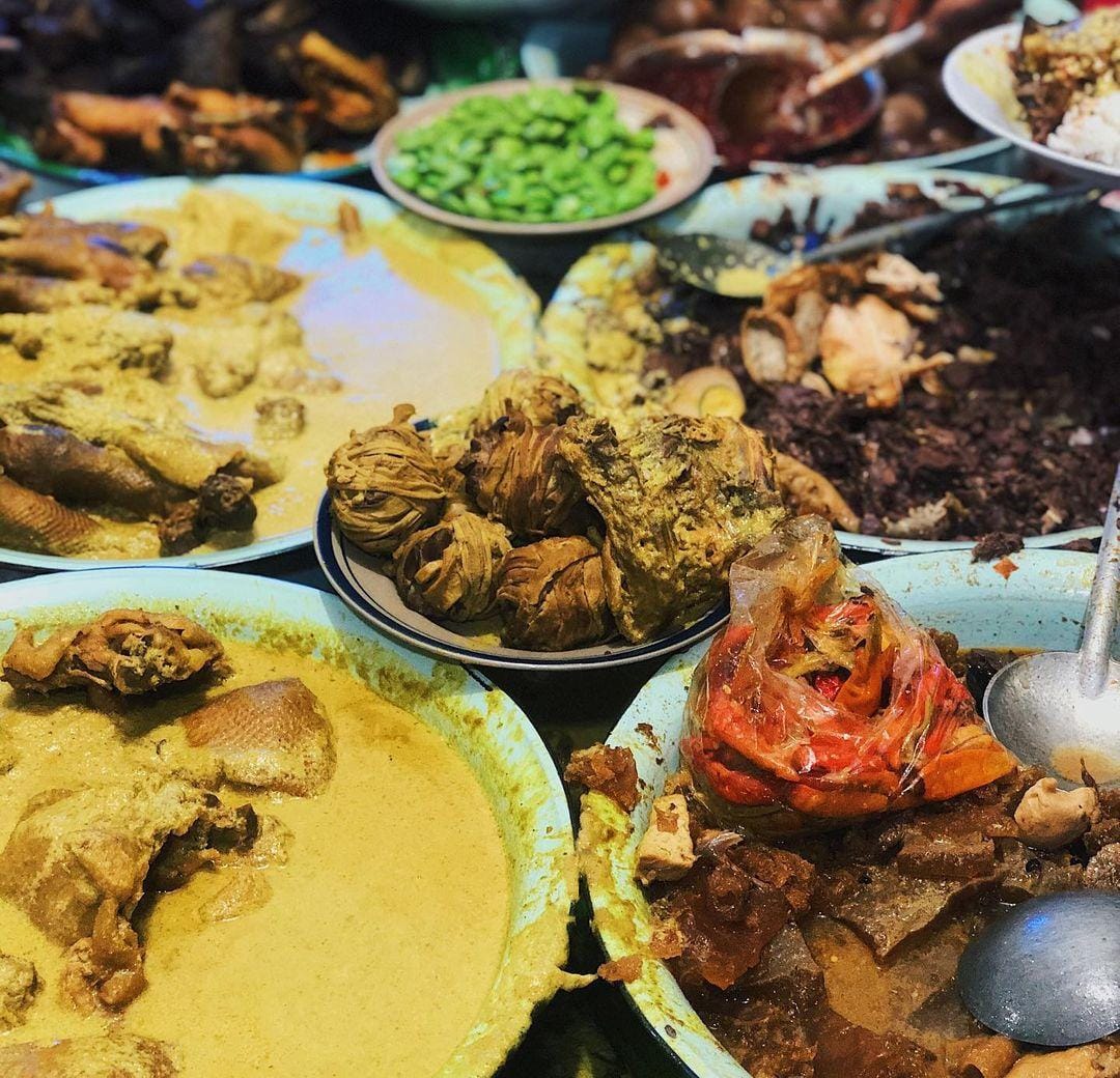 instagram.com/ nyam.nyam.kuy