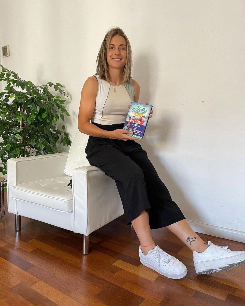 instagram.com/alexiaps94