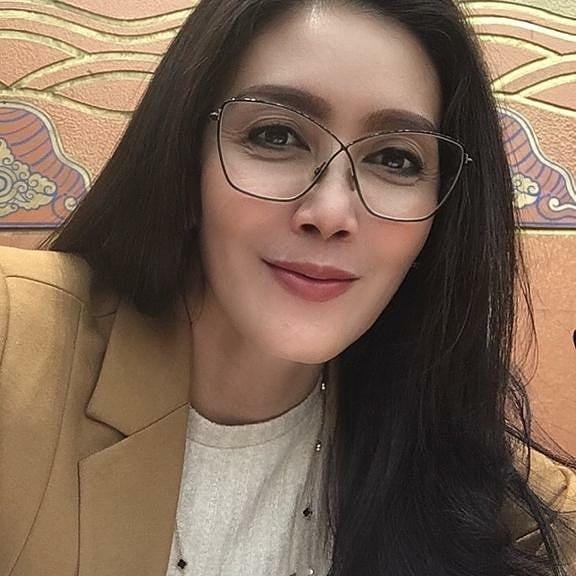 instagram.com/riekediahp/